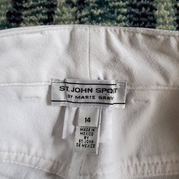 St. John Sport Cropped White Pants Size 14 EUC - Picture 9 of 14